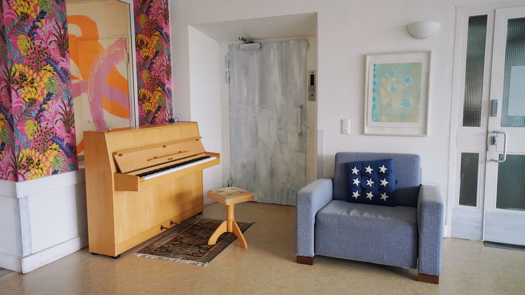 Piano & Seating Area