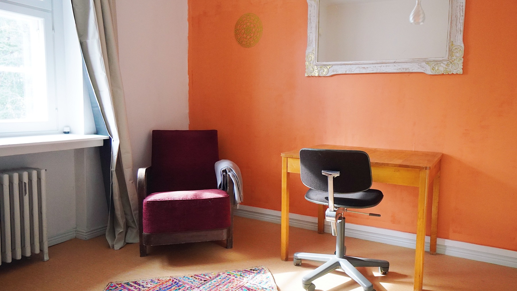 Bedroom Desk & Chair